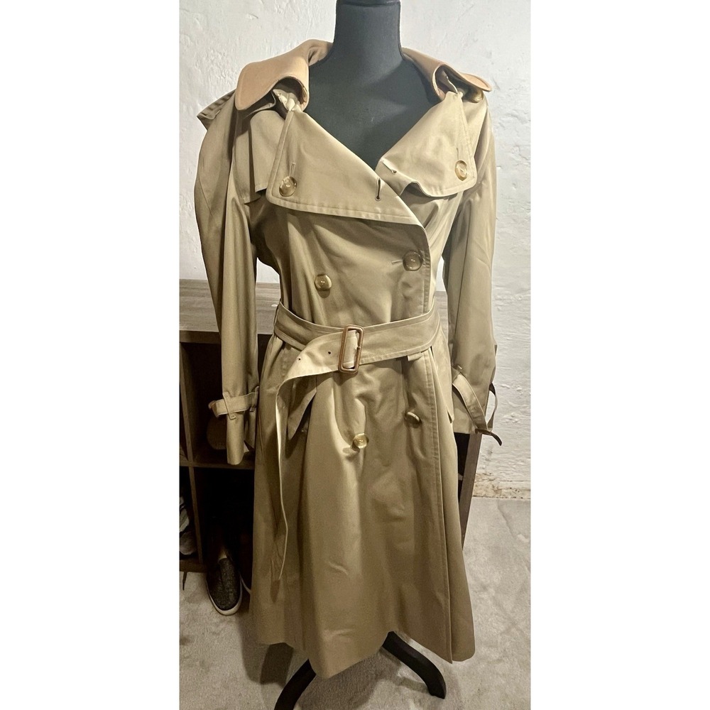 Men's Vintage Burberry Double-Breasted Trench 38 Short with 100% Wool Liner USA